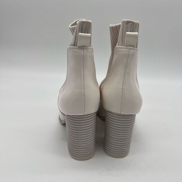 No brand white sock boots - Picture 2 of 7